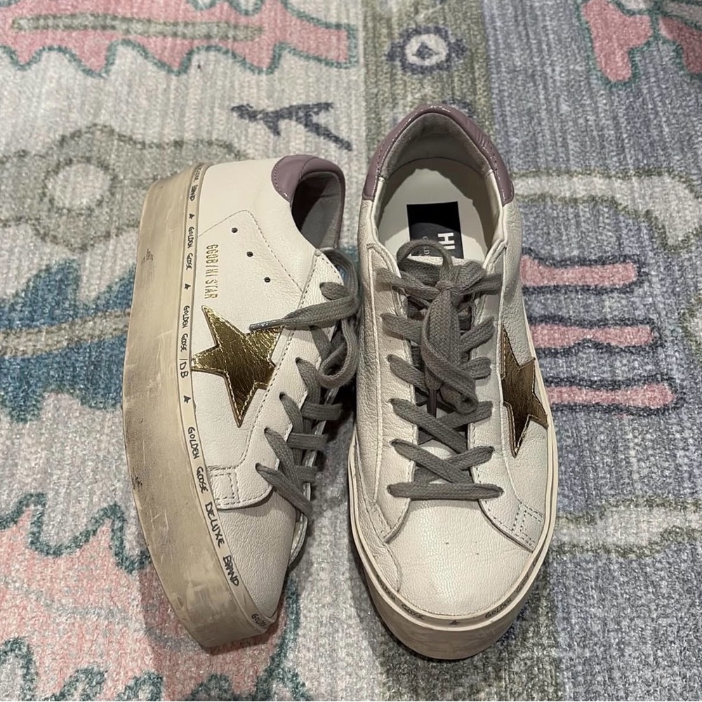 Golden Goose Cream Sneakers with Gold Star